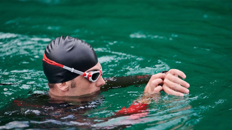 8-Best-Smartwatch-to-Track-Health-and-Fitness